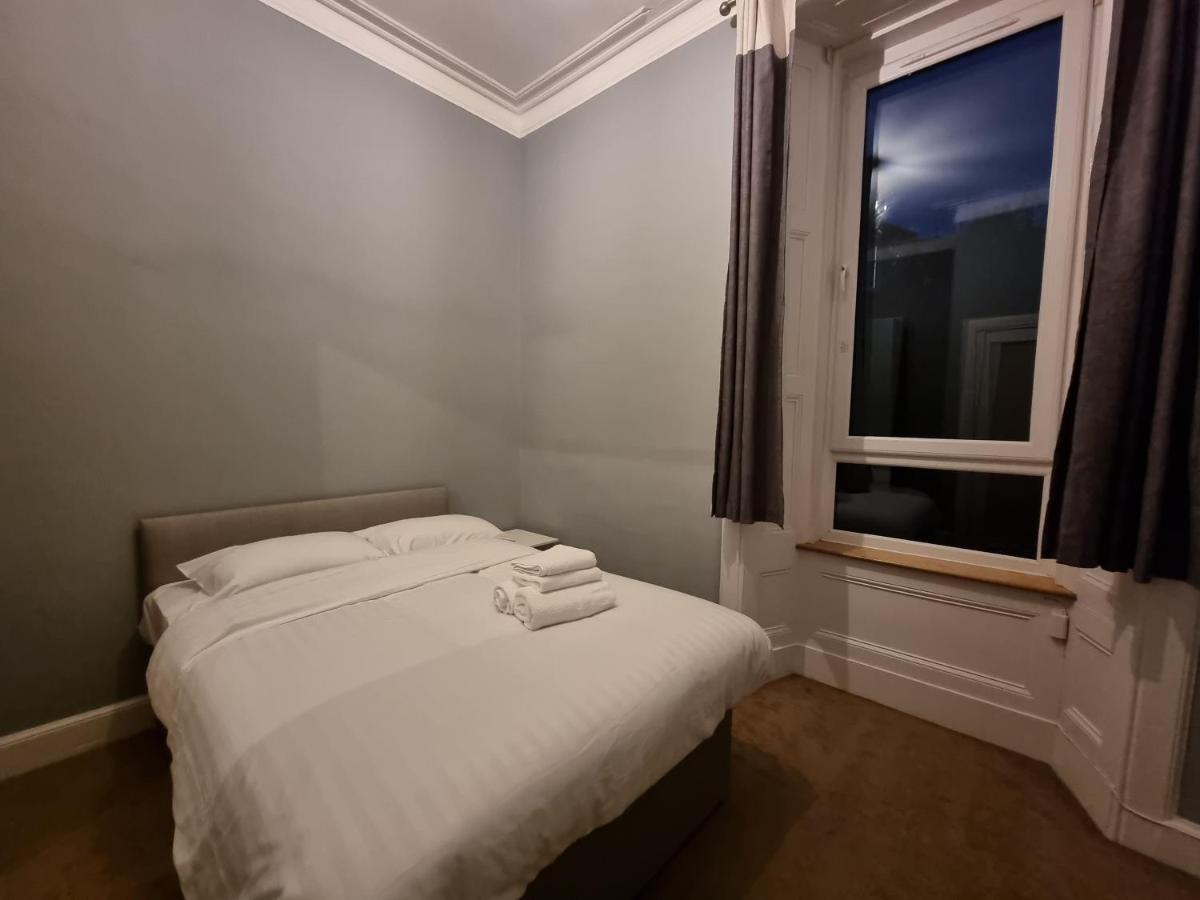 Bright 3 Bedroom Edinburgh City Apt Buitenkant foto