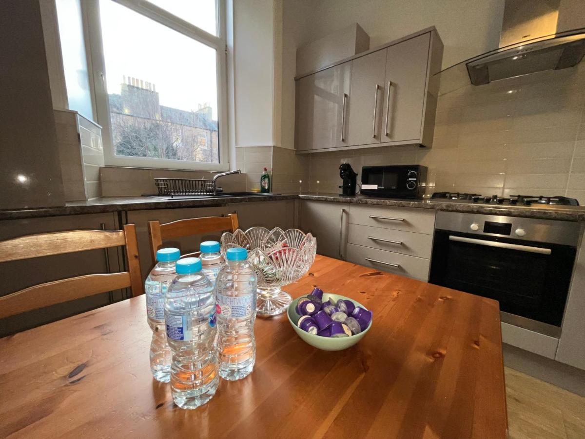 Bright 3 Bedroom Edinburgh City Apt Buitenkant foto