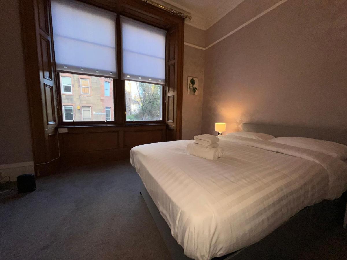 Bright 3 Bedroom Edinburgh City Apt Buitenkant foto